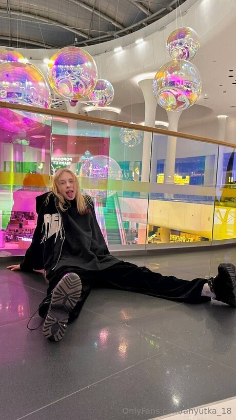 Anyutka 18 onlyfans sexy