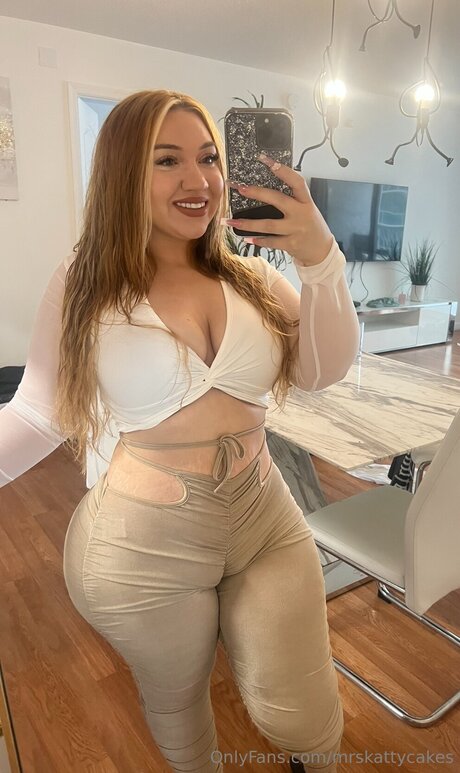 Mrskattycakes nude on onlyfans