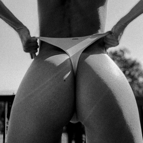 Fit Blonde Mom_ leaks only fans