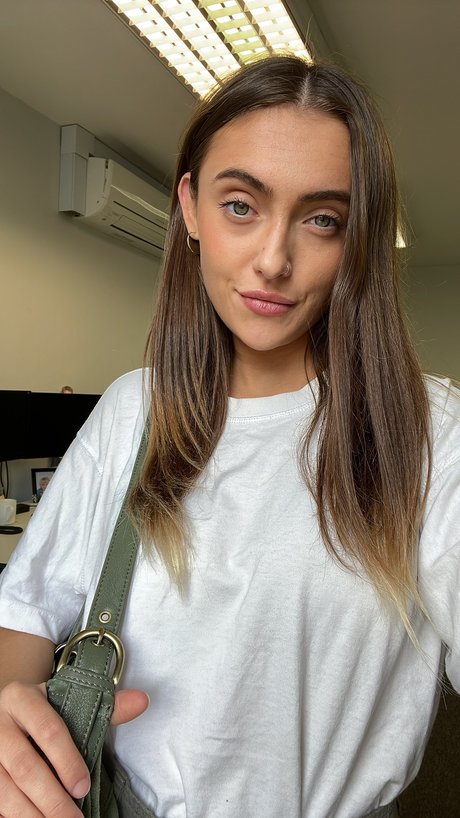 Honeyisabella_ nude onlyfans leaked