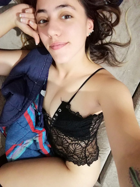 Kanchhi_ onlyfans images