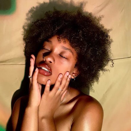 Little Me nudes only fans