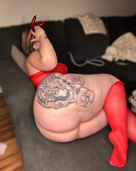 Kayycurvy onlyfans nudes leak