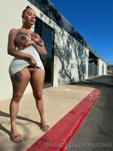 Sara Gold Iamsaragold leaked onlyfans free