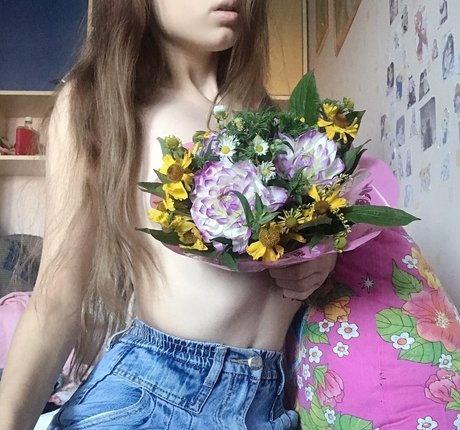 zzzaychonok onlyfans leaked tits