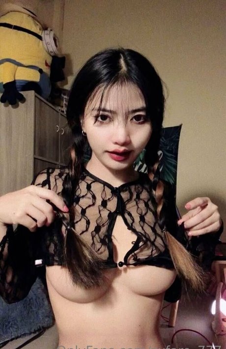 zxfaro 777 onlyfans strip tease