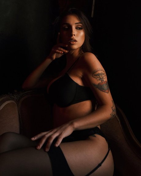 Aisux Aisultanax onlyfans star