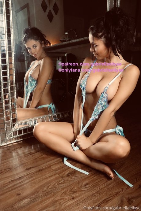 Gabriella Ellyse onlyfans leajs