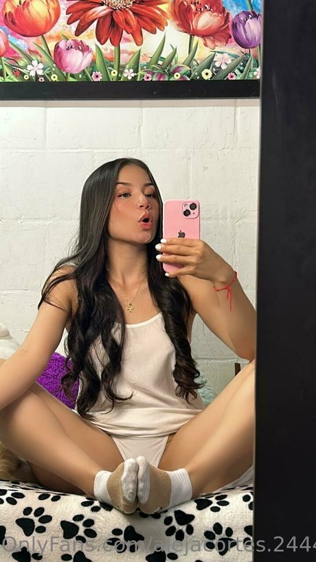 Alejandra Cortez onlyfans posts