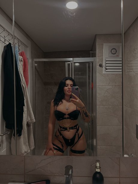 Benhaze44 onlyfans photos