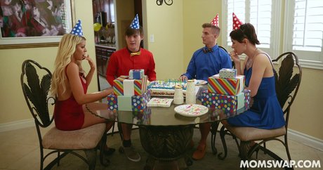 18 nude onlyfans porn img