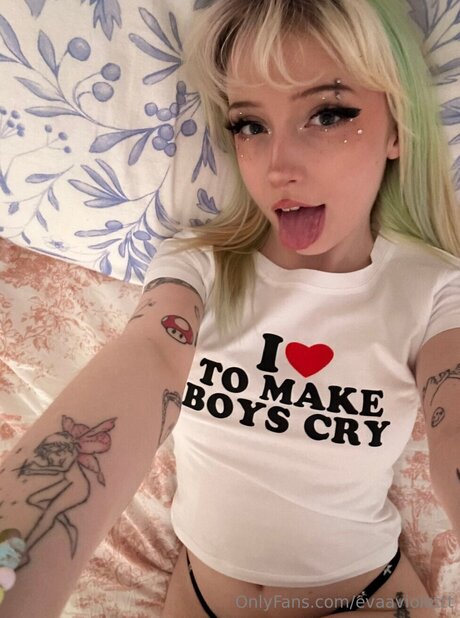 Evaaviolettt fans only