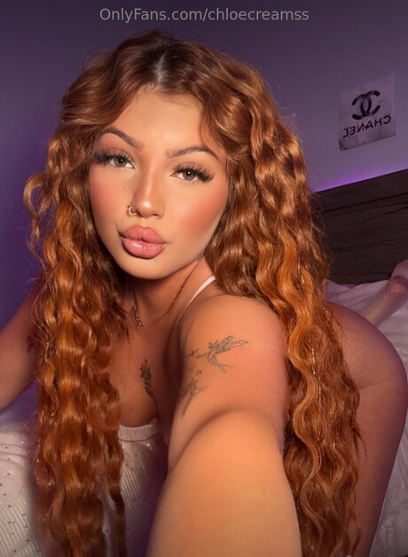 Chloecreamss only fans nude