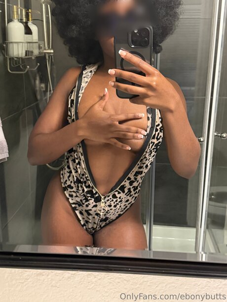 Ebonybutts onlyfans post
