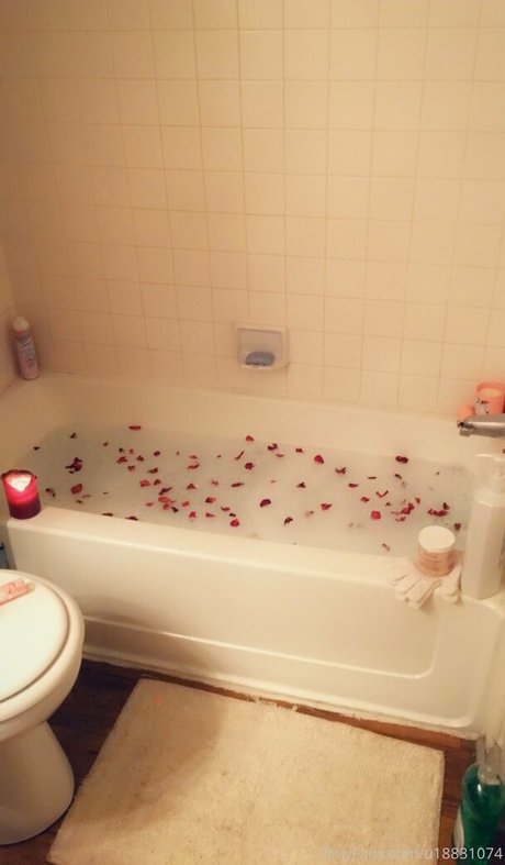 Zoeyt123 leaked onlyfans