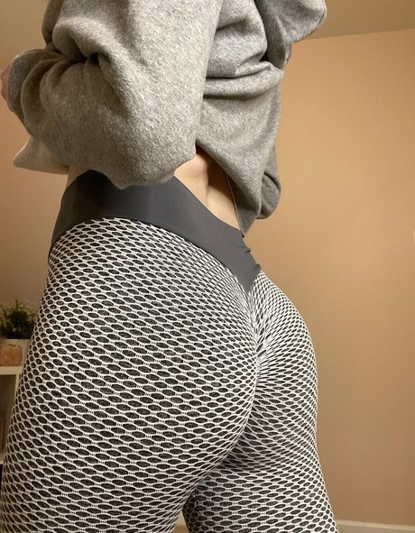 zoeywilderfree feet onlyfans