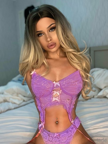 Littlebarbiedollvip onlyfans naked pics