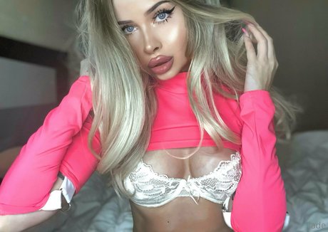 Littlebarbiedollvip pics onlyfans