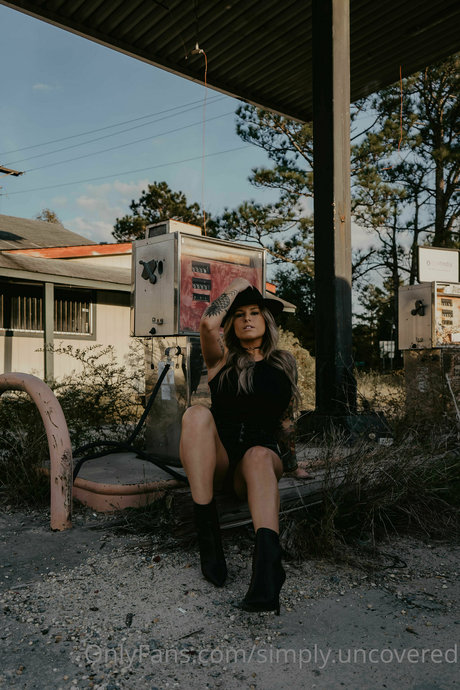 Simplyuncovered Jessie P onlyfans for free