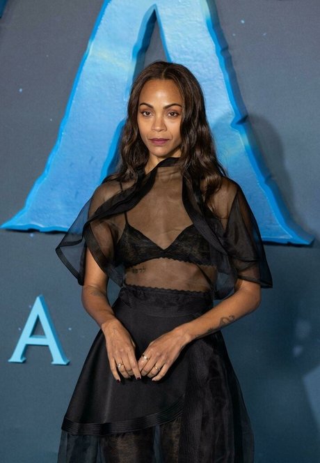 Zoe Saldana onlyfans strip tease