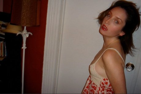 Zoe Lister Jones onlyfans naked porn