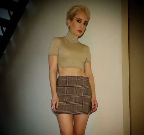 Zoe Lister Jones nude leaks onlyfans