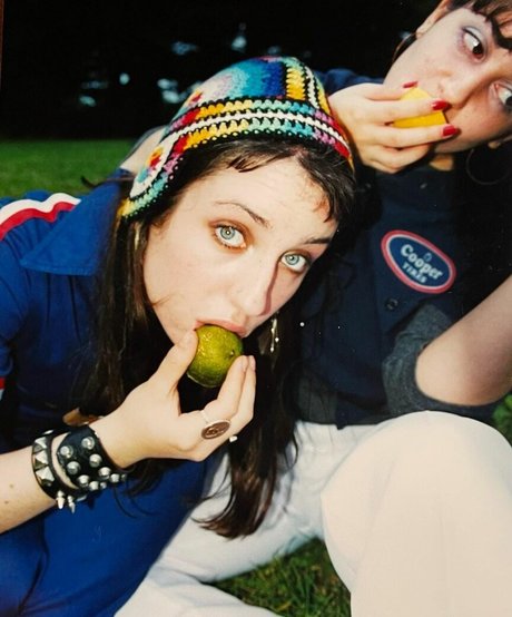 Zoe Lister Jones leaked onlyfans