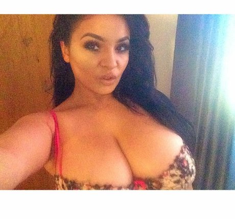 Zoe Leanne Cooper nudes leaked onlyfans