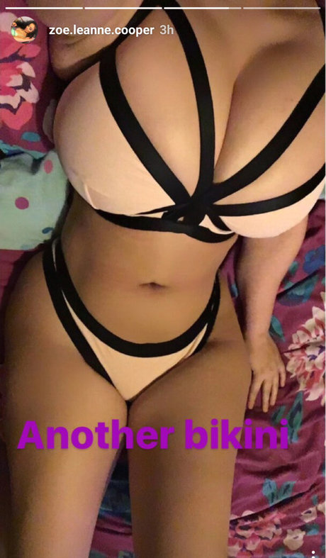 Zoe Leanne Cooper tits onlyfans