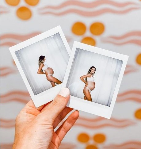 Zoe Sugg only fans naked