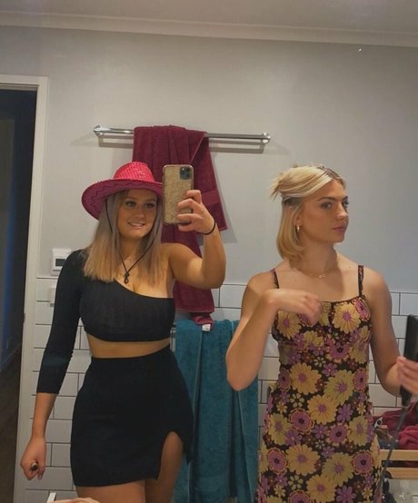 Zoe H porn only fans