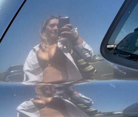 Zoe H onlyfans exposed