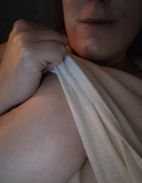 mrsh1989 onlyfans strip