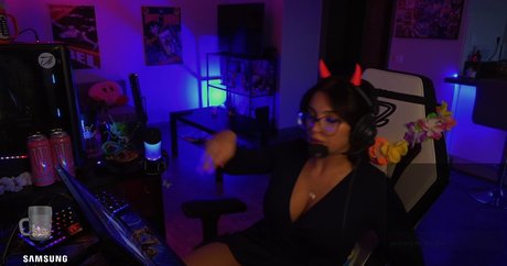 Juli Byonett onlyfans leams