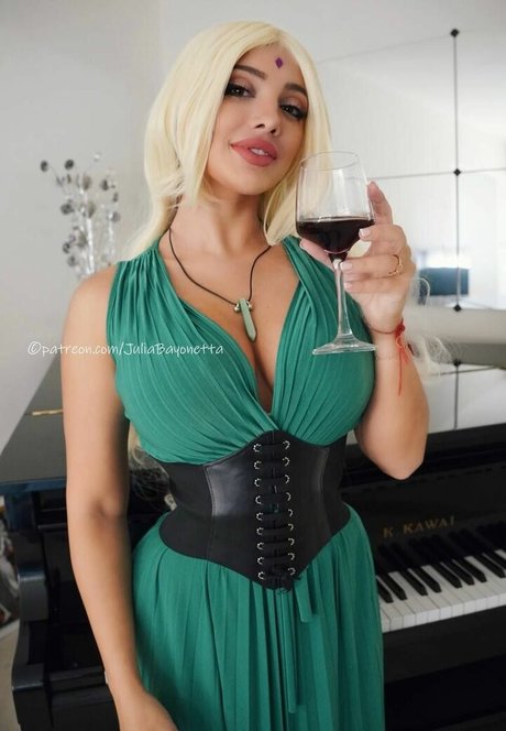 Juli Byonett onlyfans naked