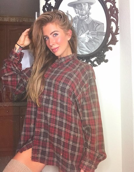 Coconut Kitty only fans photos