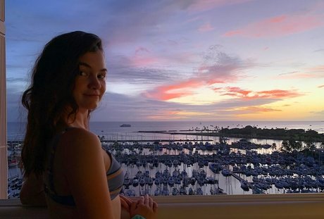 Mina Kess feet onlyfans