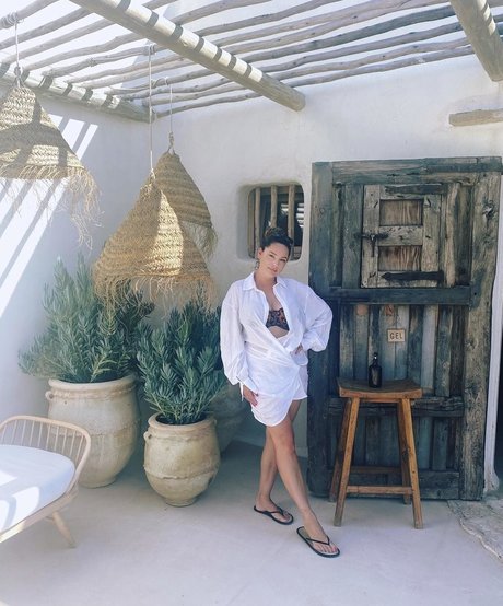 Kelly Brook onlyfans leak