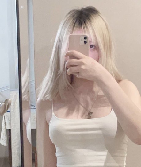 Baby jeyy__jenny sweety_ onlyfans nude leaks