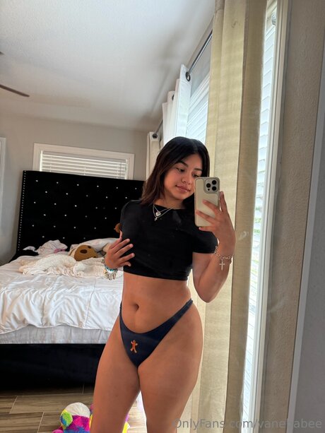 Vanebabee nude onlyfans leaks