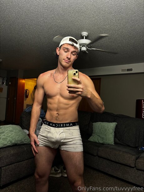 Tuvvyyfree strip onlyfans