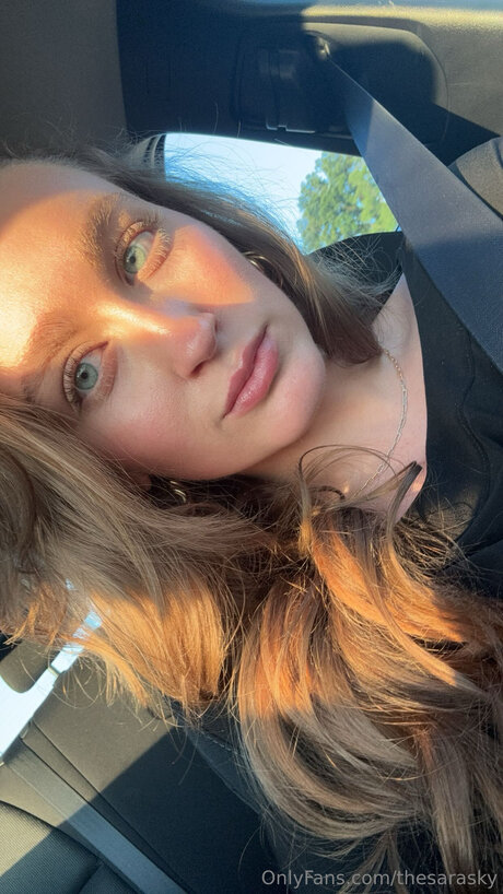 Thesarasky naked onlyfans pics