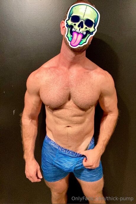 Thick Pump desnuda onlyfans