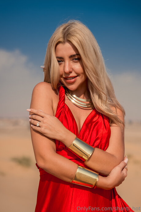 Shanti Hot leaked onlyfans photos