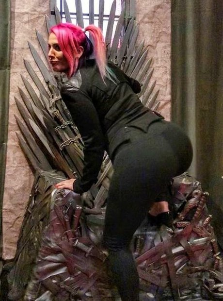 TheZombiUnicorn onlyfans pics