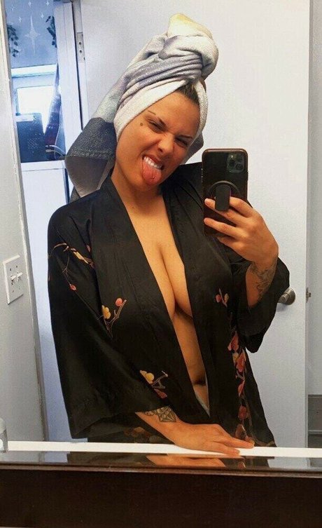 TheZombiUnicorn leaked onlyfans pics