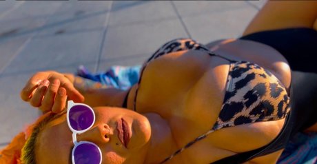 TheZombiUnicorn onlyfans leakes