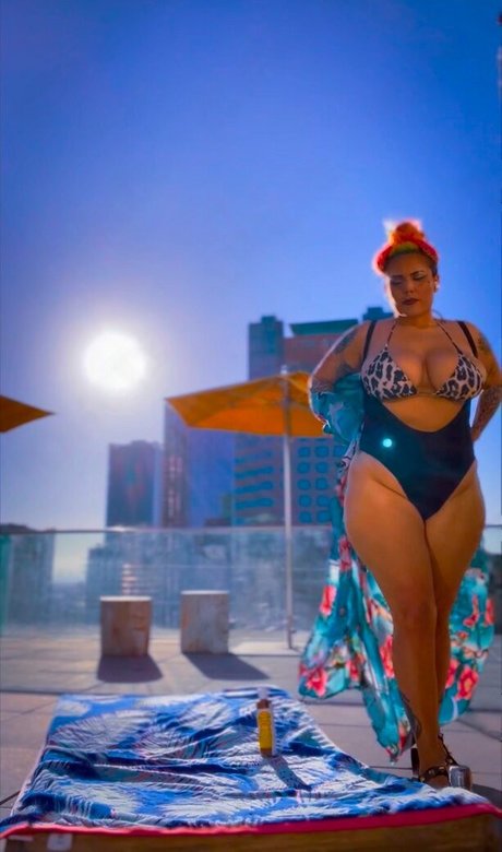 TheZombiUnicorn onlyfans nude leak