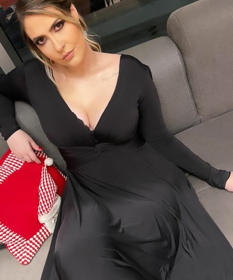 Nahzinhaa only fans sex