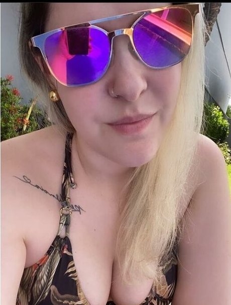 Nahzinhaa onlyfans nude tits